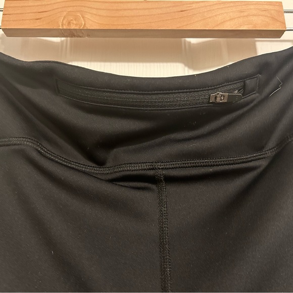 2 Pairs of XL leggings: bundle includes-Adidas and offline by aerie - Picture 6 of 10